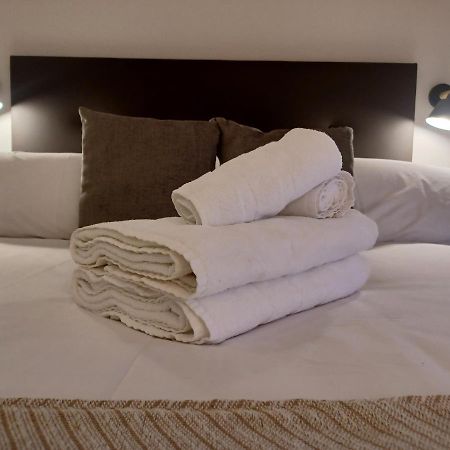 Apartamento Acogedor Junto A Calle Betis, Triana-Los Remedios Sevilha Exterior foto