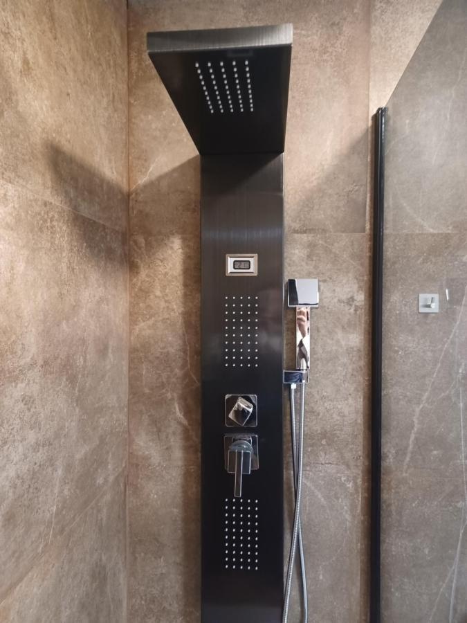 Apartamento Acogedor Junto A Calle Betis, Triana-Los Remedios Sevilha Exterior foto