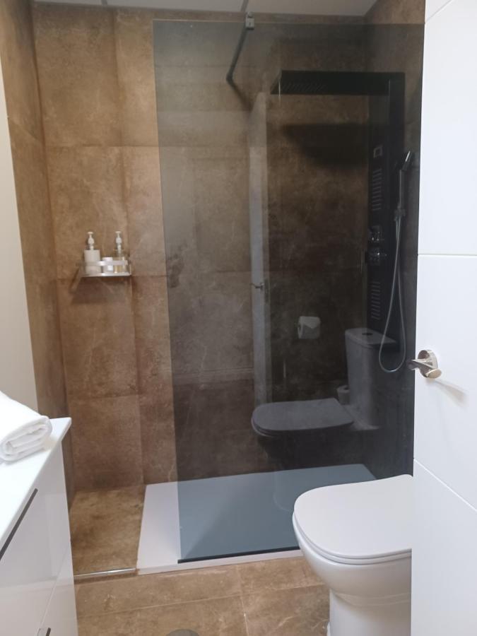 Apartamento Acogedor Junto A Calle Betis, Triana-Los Remedios Sevilha Exterior foto