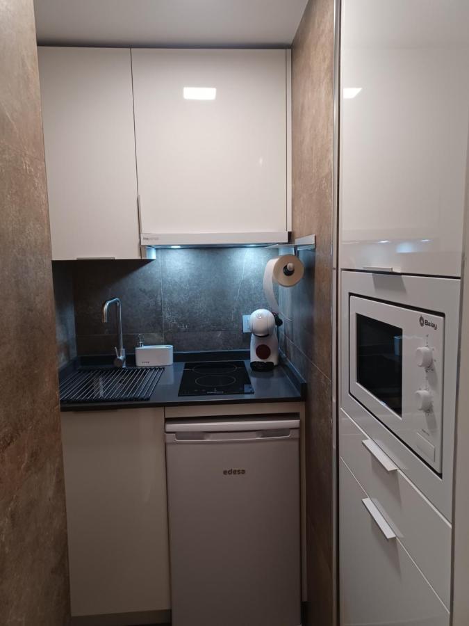 Apartamento Acogedor Junto A Calle Betis, Triana-Los Remedios Sevilha Exterior foto